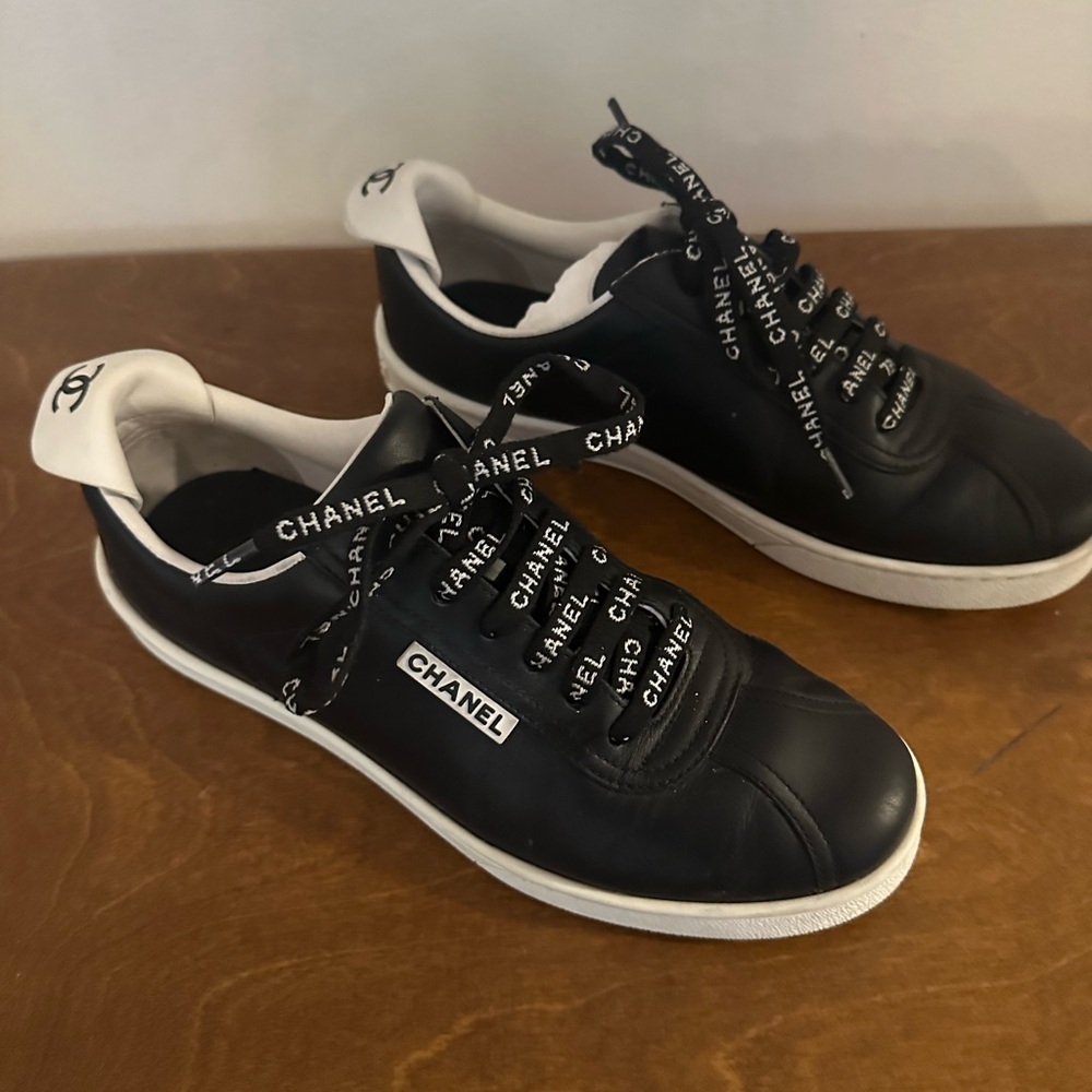 CHANEL Black and White Logo Sneakers - Picture 2 of 5